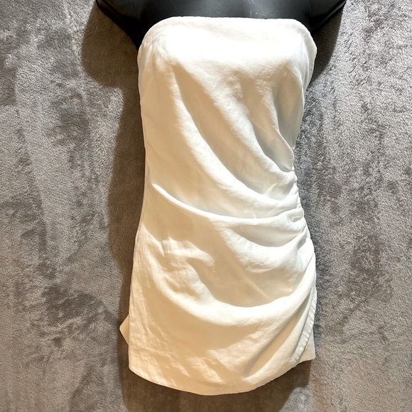 Zara Dresses & Skirts - Zara White Strapless Dress. Size XS